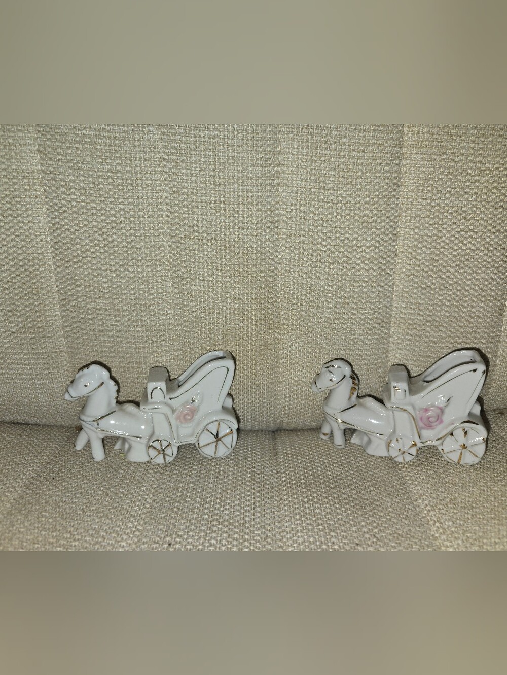 Vintage Mini white ceramic/porcelain horse and carriage handpainted JAPAN Glossy